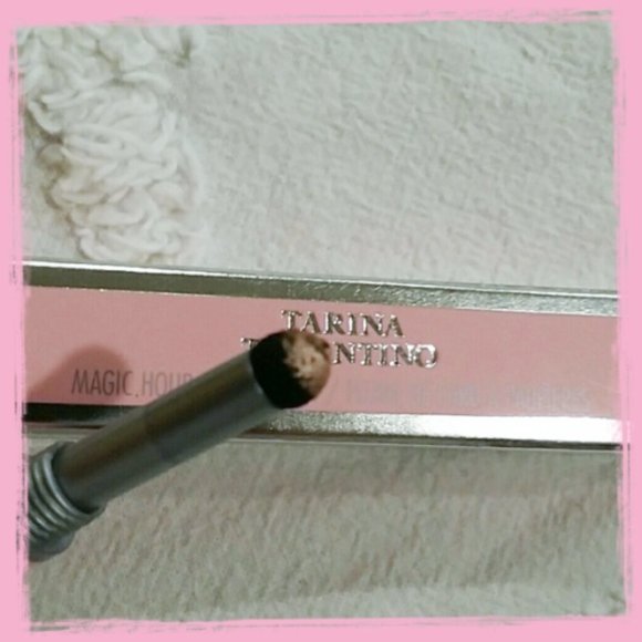 NIB Tarina Tarantino Magic Hour Smudge Pen in Silk - Picture 4 of 5